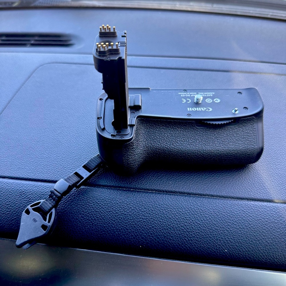 Canon BG-E9 Battery Grip for the Canon EOS 60D